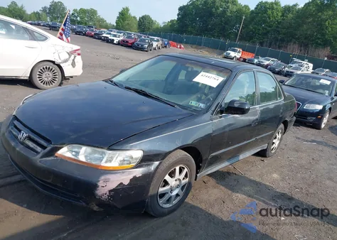 2002 Honda Accord Ex/Se z USA, uszkodzony, nr VIN 1HGCG66842A120181